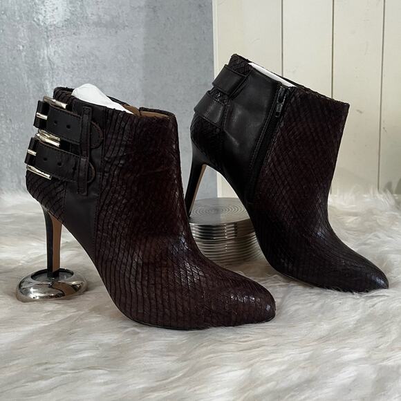 NEW Ann Taylor Leather Classic Buckle High Heel Academia Reptile Ankle Boots 5.5 - Picture 10 of 14